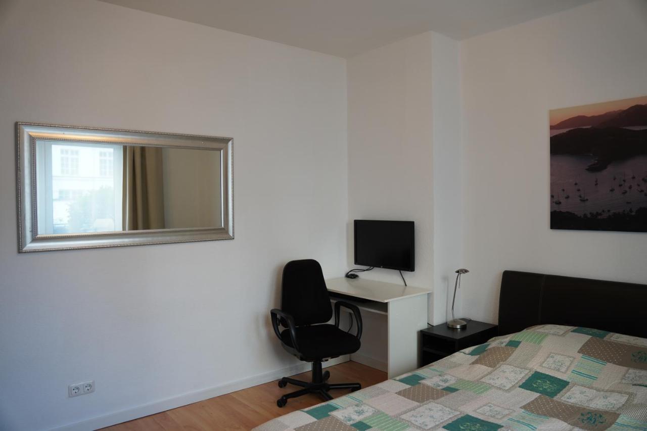Bright, Spacious Apartment With A Lovely Terrace In The Heart Of Aachen Eksteriør billede